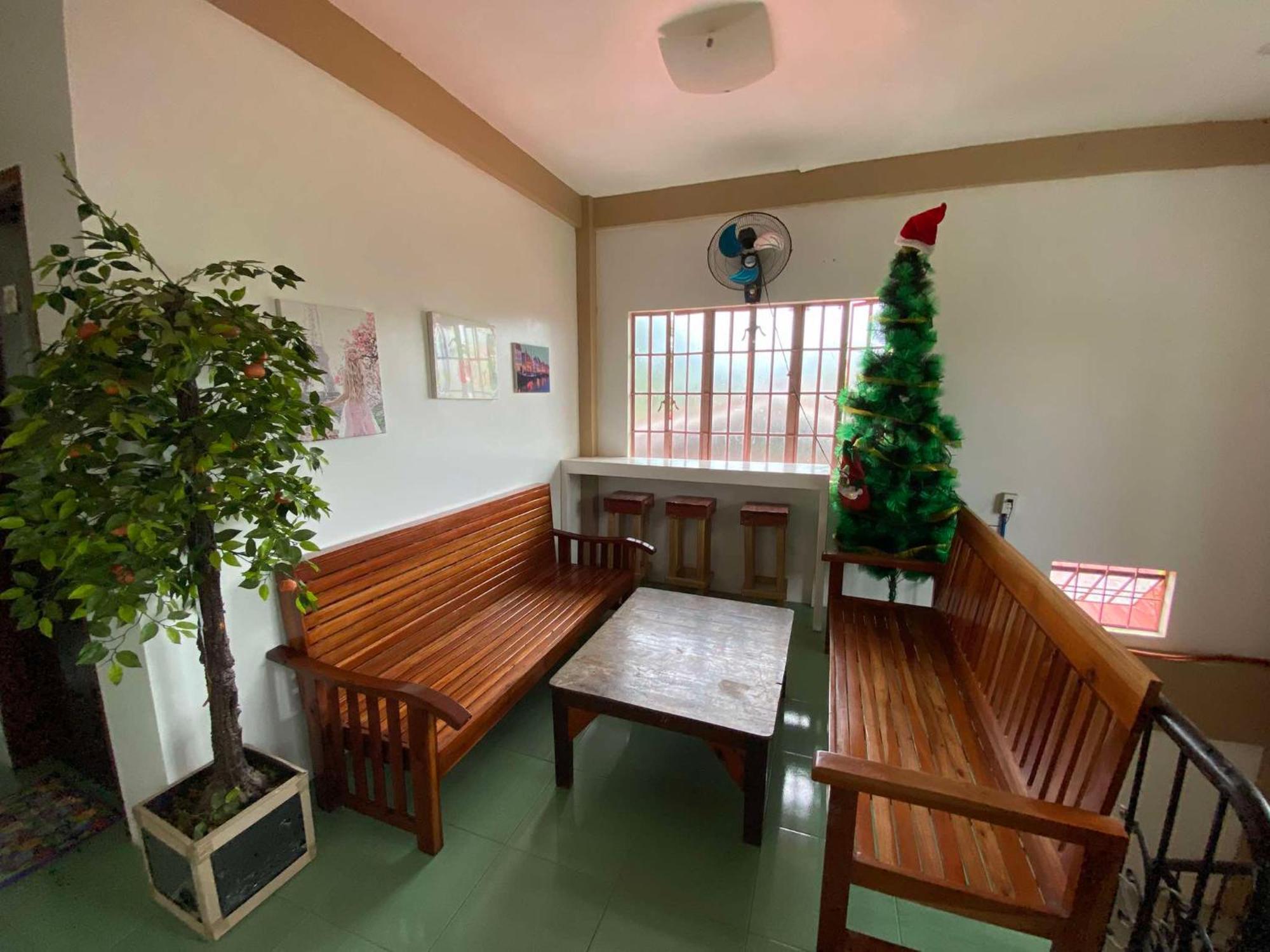 Apartamento Estrelle Orange House - Backpackers Hub Puerto Princesa Exterior foto
